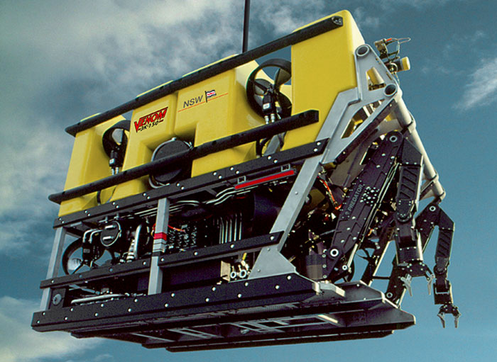 Dual Kraft Predator arms on undersea ROV